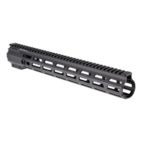SXT Series M-LOK handguards erbjuder en robust, fri flytande design med 7-sidig M-LOK, ambidextrös QD slingpunkt och enkel installation för AR-15.