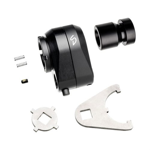 RAB-AD är en lätt och robust buttstock-adapter i 7075 aluminium som möjliggör snabb fästning och borttagning av buttstock utan modifieringar.