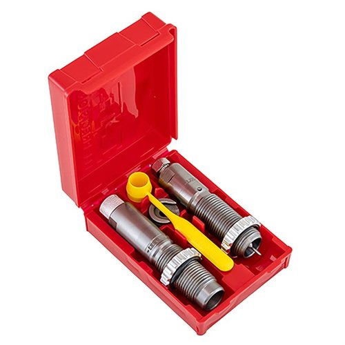 .338 Lapua Pacesetter 2-die set för fullängdsskjutning innehåller Sizing Die, Bullet Seating Die, Universal Shell Holder och instruktioner för optimal precision.