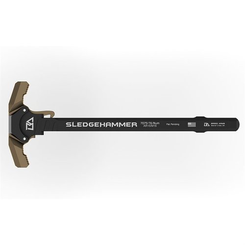 Sledgehammer AR-15 Charging Handle erbjuder överlägsen hållbarhet och funktionalitet, med gasbusting-funktioner för en bättre skjutupplevelse.
