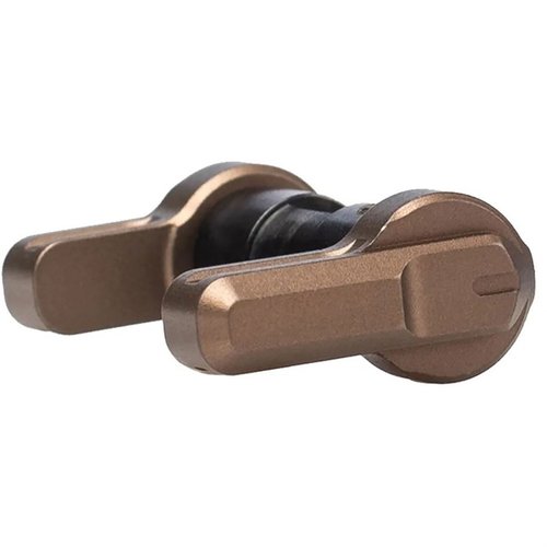 PRO Series ambidextrous safety selector för AR-15 erbjuder säkerhet och precision med justerbar 45- eller 90-graders rörelse och två olika längder på spakarna.