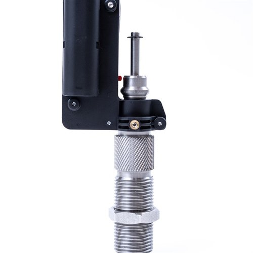 MARK 7 Powder Check Alarm ger en ljudsignal vid felaktig pulvernivå, perfekt för manuell press och inkluderar insatser för både pistol och gevär.