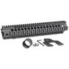 AR-15 Combat Rail T-Series är en lätt och hållbar free float handguard i 6061 Aluminium med MIL-STD 1913 Picatinny rails och anti-rotation QD sling sockets.