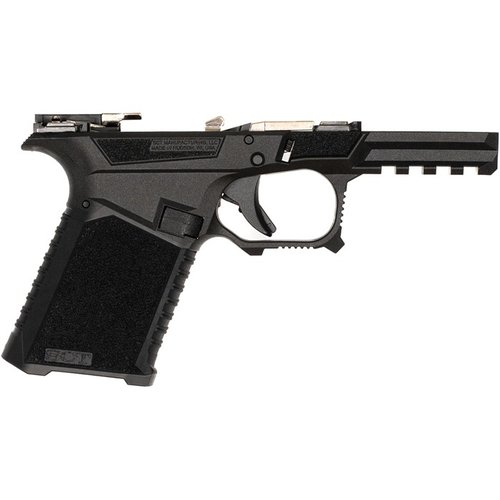 SCT 19 Overmold Frame erbjuder en ergonomisk design, aggressiv textur för bästa grepp, flared mag well och är kompatibel med Glock® Gen 3 delar.