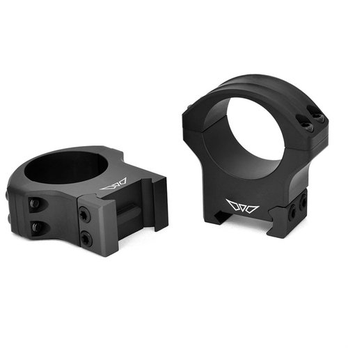 Warne HyperLite scope rings är 35% lättare än traditionella aluminiumringar, med integrerad recoil lug och dual-screw clamps för perfekt precision och stabilitet.