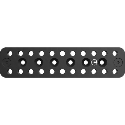 UD Arca Dynalock Rail erbjuder enkel installation med M-LOK, kompatibilitet med Arca och Dynalock tillbehör samt robust konstruktion i 6061 T6 aluminium.