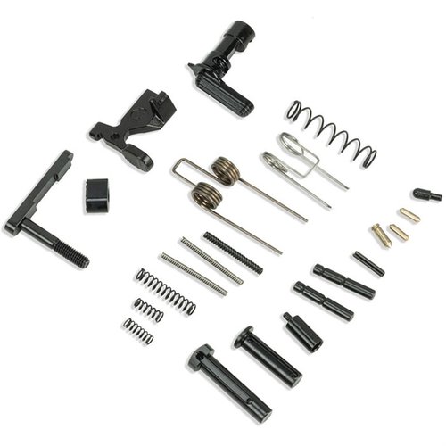 AR-15 LOWER PARTS BASIC BUILD KIT innehåller allt du behöver för att slutföra din AR-15 byggen, inklusive Mil-spec delar för pålitlighet och prestanda.