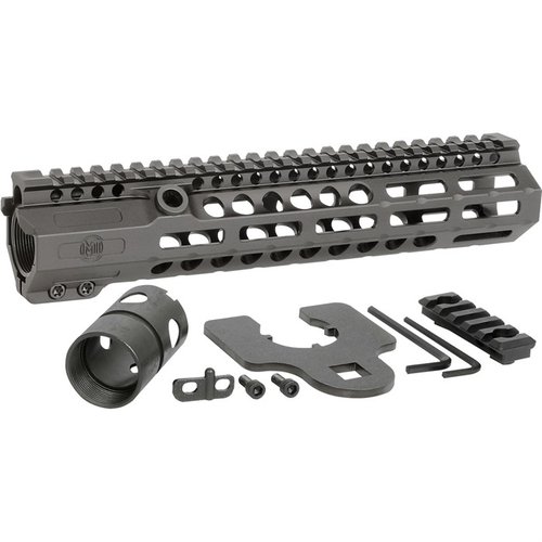MIDWEST INDUSTRIES COMBAT RAIL HD M-LOK handguard erbjuder maximal styvhet, minimal påverkan på träffpunkt och robust konstruktion i 6061 anodiserad aluminium.