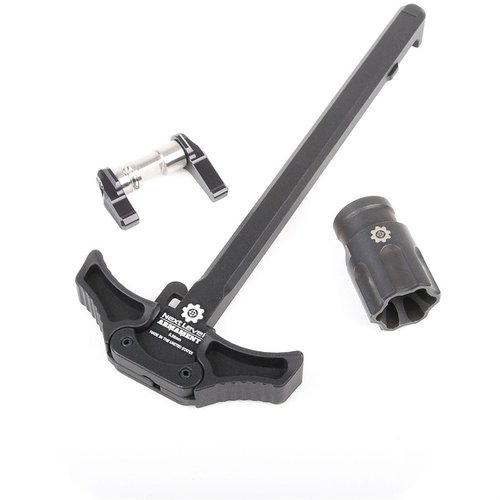 Uppgradera din AR-15 med NLX Performance Kit 1, som erbjuder ambidextriska kontroller, förbättrat grepp och en linear compensator för minskad rekyl.