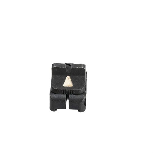 Byt ut din bakre sikt med REMINGTON REAR SIGHT SUB ASSEMBLY för Remington 870, med vit pil för ökad precision och snabbare målning.