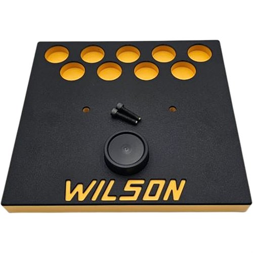 L.E. WILSONs Trimmer Platform rymmer 9-casehållare, har en integrerad tapping block för smidig användning och gummifötter för stabilitet och säkerhet.