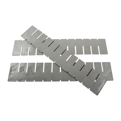 Skydda dina Poly Bench Boxes med hållbara klara lock och dela upp innehållet med gråa avdelare, säljs i 3-Paks för perfekt organisation.