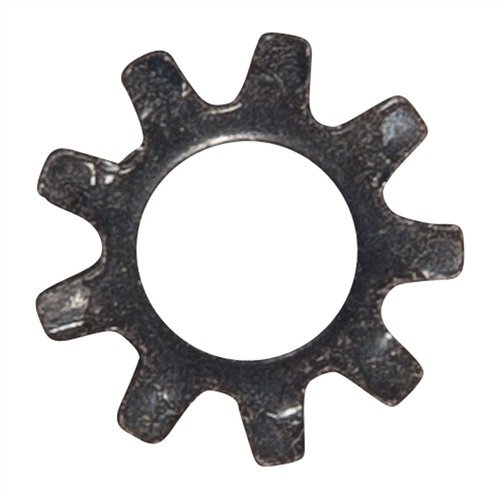 MOSSBERG TRIGGER HOUSING WASHER är en pålitlig del som passar 695, 12 Ga. och 12, vilket säkerställer optimal funktion och hållbarhet för ditt vapen.