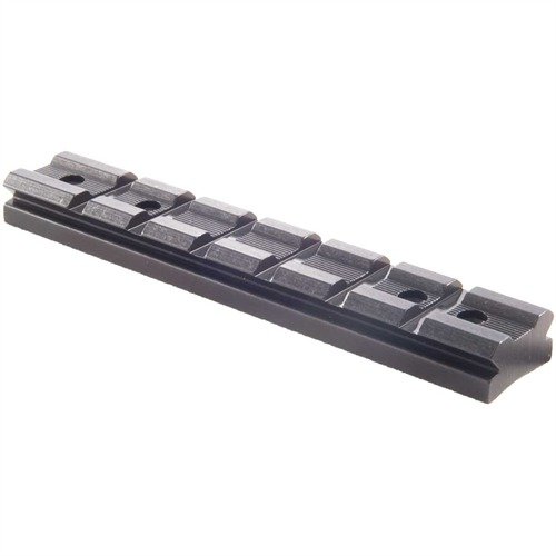 RUGER® 10/22® Receiver Mount från POWER CUSTOM fäster enkelt på fabriksborrade mottagare, med sex spår för att montera både stora och kompakta sikten.