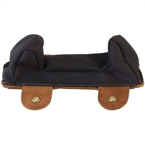 NO. 3C Wide Cordura Owl Ear Front Bag erbjuder en stabil och exakt plattform för din bössa med sueded bas och fästanordningar för optimal precision.