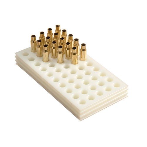 Dessa hållbara och lätta att rengöra loading blocks i vit polyeten har fingergropar för bra grepp och passar perfekt för dina 6.5x284 WIN patroner.