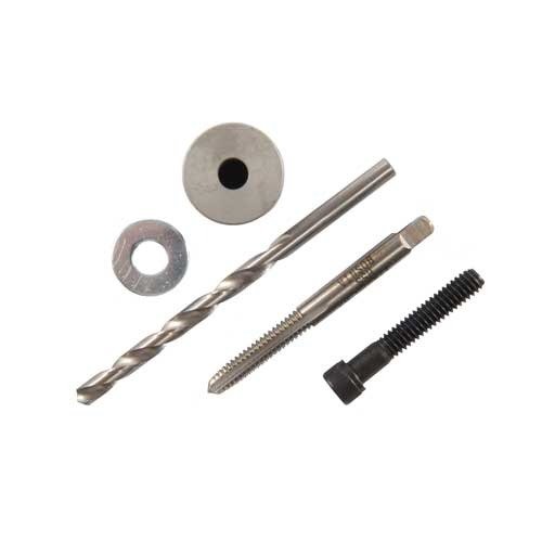 Hornady STUCK CASE REMOVER är ett användarvänligt kit som enkelt tar bort fastkörda hylsor utan att skada din die, passar de flesta pressar.