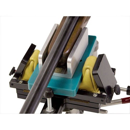 FOREND BENCHREST ADAPTOR omvandlar snabbt nästan vilken kolv som helst till en bänkrest utan modifieringar, med justerbara sidoplattor och skydd för kolvfinish.