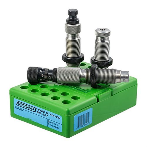 TYPE S Match Bushing Neck Die Set innehåller en Bushing Neck Sizing Die, Body Die och Competition Seating Die för exakt ammunitionstillverkning och hög precision.
