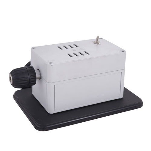 Sinclair Power Center gör patronförberedelse snabb och enkel med en kraftfull motor, låg ljudnivå och säker design för effektiv och enhetlig bearbetning.