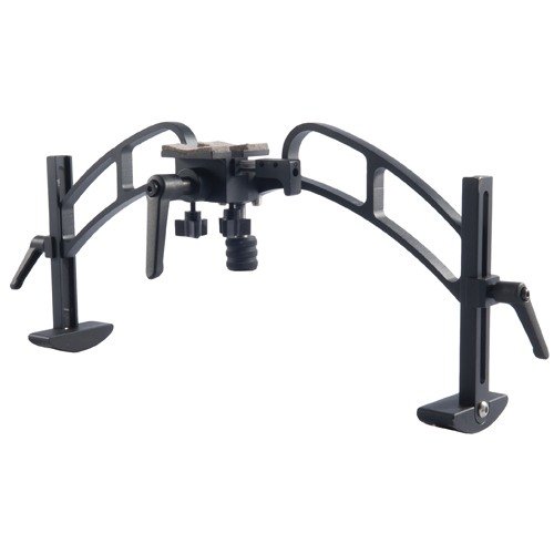 Sinclair F-Class Bipod är lätt, stabil och justerbar med en snabbjusteringsknopp för höjd, perfekt för F-Class tävlingar och jakt.