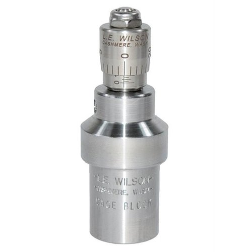 L.E. Wilson Case Gage Depth Micrometer gör det enkelt att mäta huvudutrymme på dina hylsor före och efter sizing, med exakta .001 gradueringar.