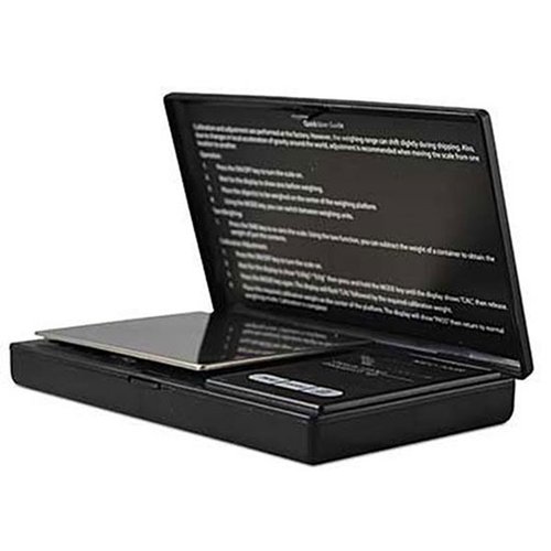 MEC Reloading Scale Kit ger noggranna och konsekventa vikter med en kapacitet på 100g och 0.1 grain upplösning, perfekt för alla dina omladdningsbehov.