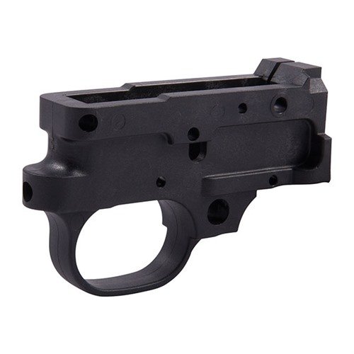 TRIGGER GUARD från RUGER passar perfekt till flera 10/22® modeller och erbjuder säkerhet och hållbarhet för din .22 kaliber eller .22 Magnum.