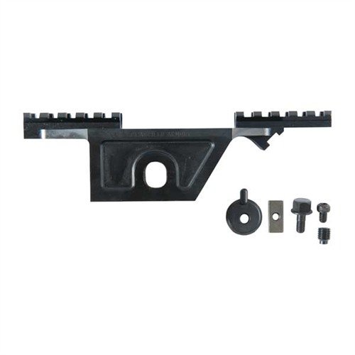 SCOPE MOUNT, STEEL, M1A 4TH GEN från Springfield Armory erbjuder hållbarhet och precision för M1A i kaliber .308, perfekt för att förbättra din skjutprestanda.