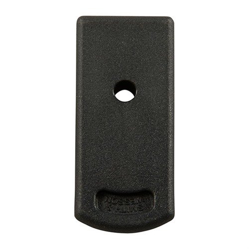 MAGAZINE FLOOR PLATE från SMITH & WESSON är perfekt för att säkerställa pålitlig funktion och hållbarhet för dina magasiner, kompatibel med flera modeller.
