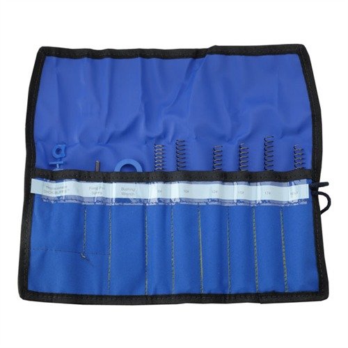 Wilson Combat 1911 SPRING CADDY erbjuder ett komplett kit med recoil springs, SHOK-BUFFS och verktyg i en praktisk pouch, perfekt för din skytteväska.