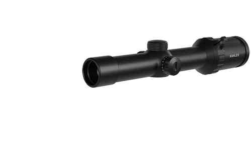 KAHLES K18i-2 1–8x24i erbjuder äkta 1× förstoring, 8× zoom, bred synfält och MAXLIGHT-belysning för snabb måluppfattning och precision i dynamiskt sportskytte.